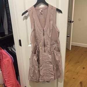 Elegant Pink Sleeveless Dress